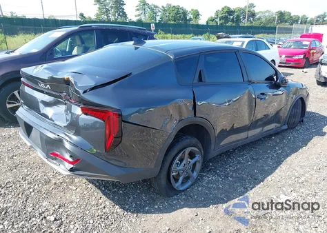 2025 Kia K4 Lxs from USA, damaged, VIN 3KPFT4DE8SE137003